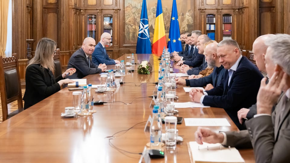 Preocupările mediului de afaceri privind impactul măsurilor fiscale recente și sustenabilitatea finanțelor publice, discutate la întâlnirea lui Ilie Bolojan cu reprezentanții sectorului privat