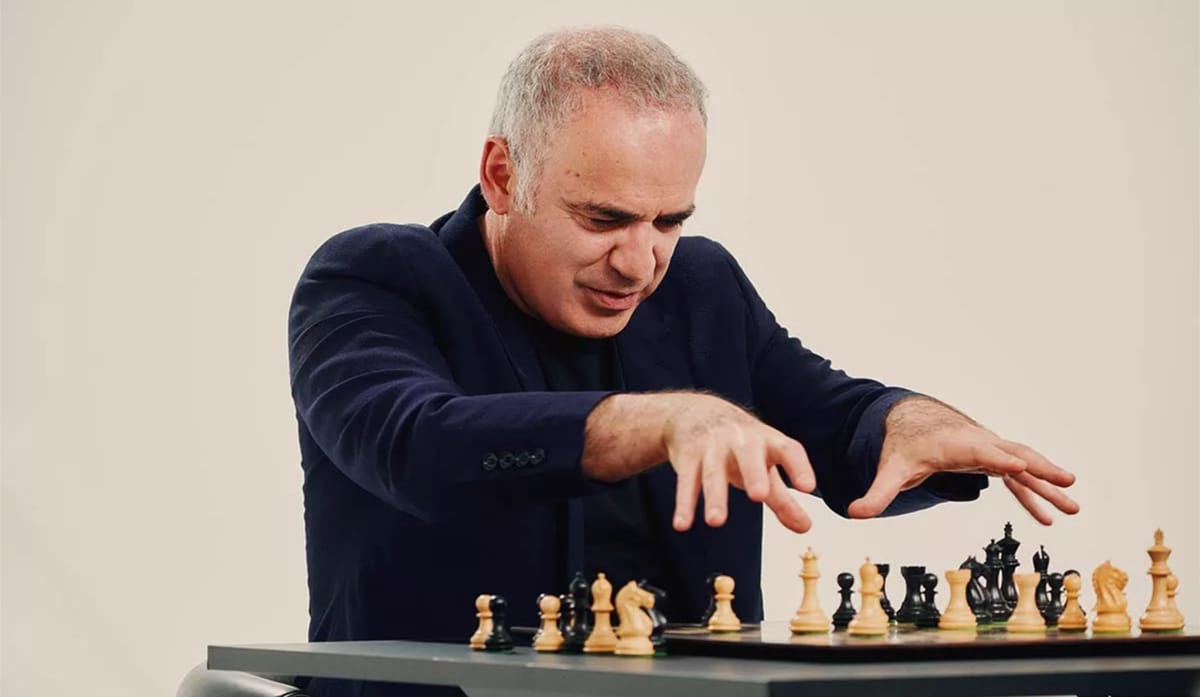 Garry Kasparov îi acuză pe Trump și Musk: „Distrug democrația. Sunt incompetenți, dar periculoși”
