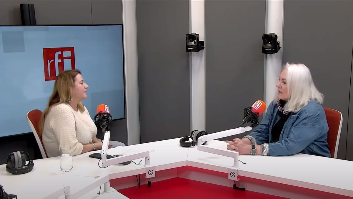 Jacqui Banaszynski: Poveștile nu apar în redacție. Ieșiți pe stradă și căutați-le