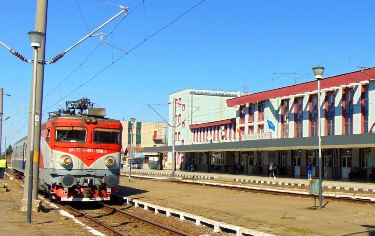 Pas cu pas spre Vestul modernizat: Autorizația de construire pentru linia Caransebeș-Lugoj a fost emisă