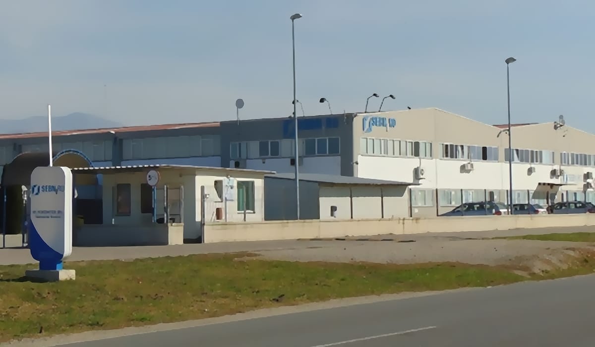 Concedieri colective în Caraș-Severin: Peste 300 de angajați afectați de restructurări în trei firme