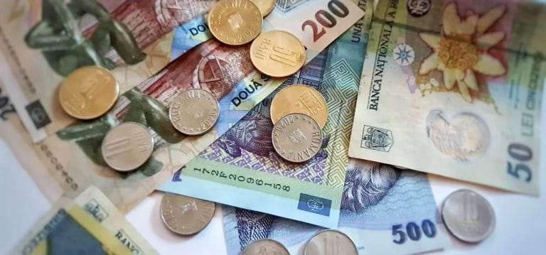 Românii pot investi din nou în Tezaur: Investiție sigură în titluri de stat cu dobândă până la 7,90% neimpozitată