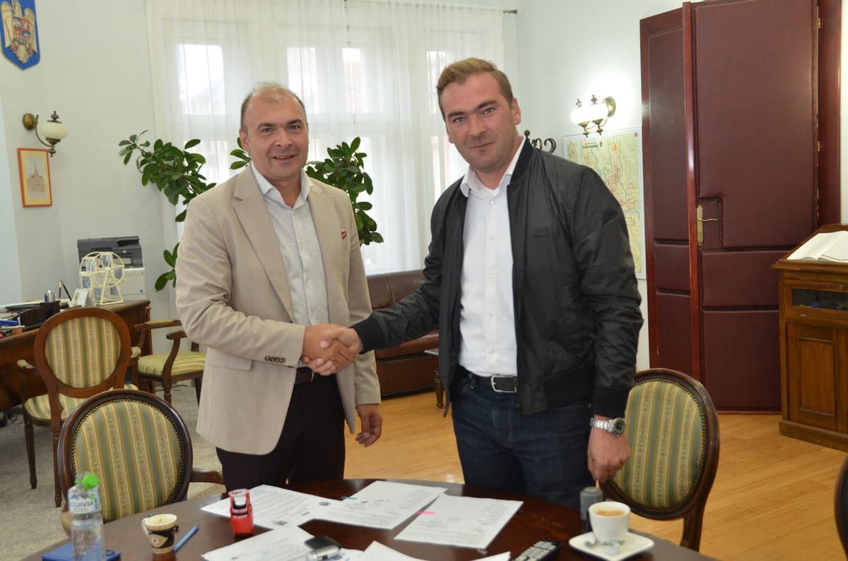 Un nou start pentru zonele de recreere din Caransebeș. Investiție europeană pentru Parcul Teiuș și Parcul Vila Popov