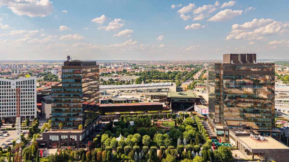 Timișoara, un magnet pentru investițiile imobiliare: Peste 100 de milioane de euro injectați de Ţiriac și Pavăl Holding
