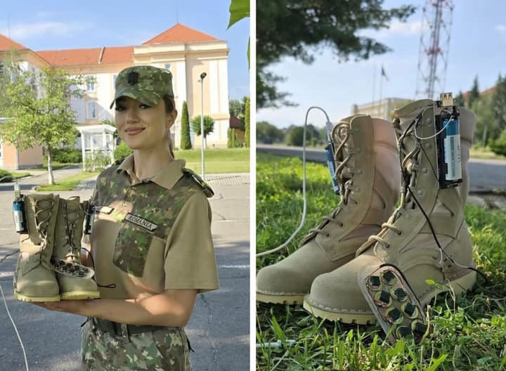 Prototip inovator: O elevă de la Școala Militară Sibiu a creat bocanci militari care încarcă dispozitivele electronice