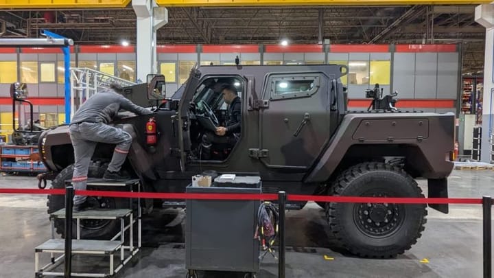 Premiera mondială a blindatului Cobra II în configurație românească la IDEF 2025