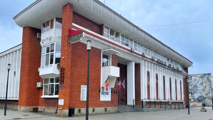 Oportunități imobiliare în Reșița: Primăria organizează licitație publică pentru terenuri și imobile valoroase