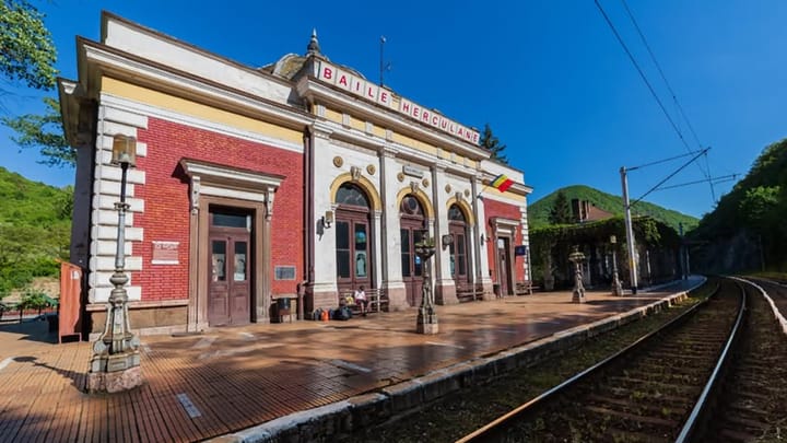Gara Băile Herculane te lasă fără cuvinte! Capodopera de 140 de ani, reproducere a unui castel de vânătoare, primește o investiție record de 17.000.000 lei